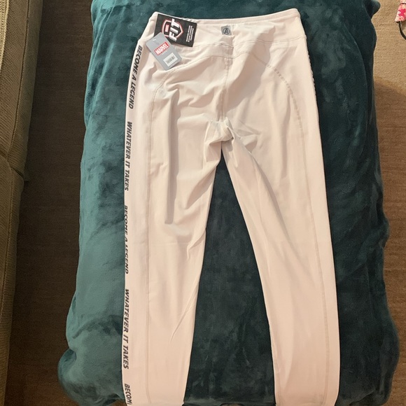 Marvel Avengers FIT Moisture wicking womans Leggings - Picture 10 of 13